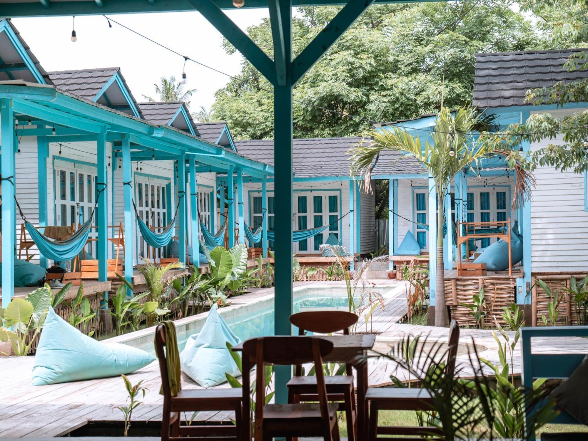 Casa Kapuas Bed & Breakfast Джили Трауанган Екстериор снимка