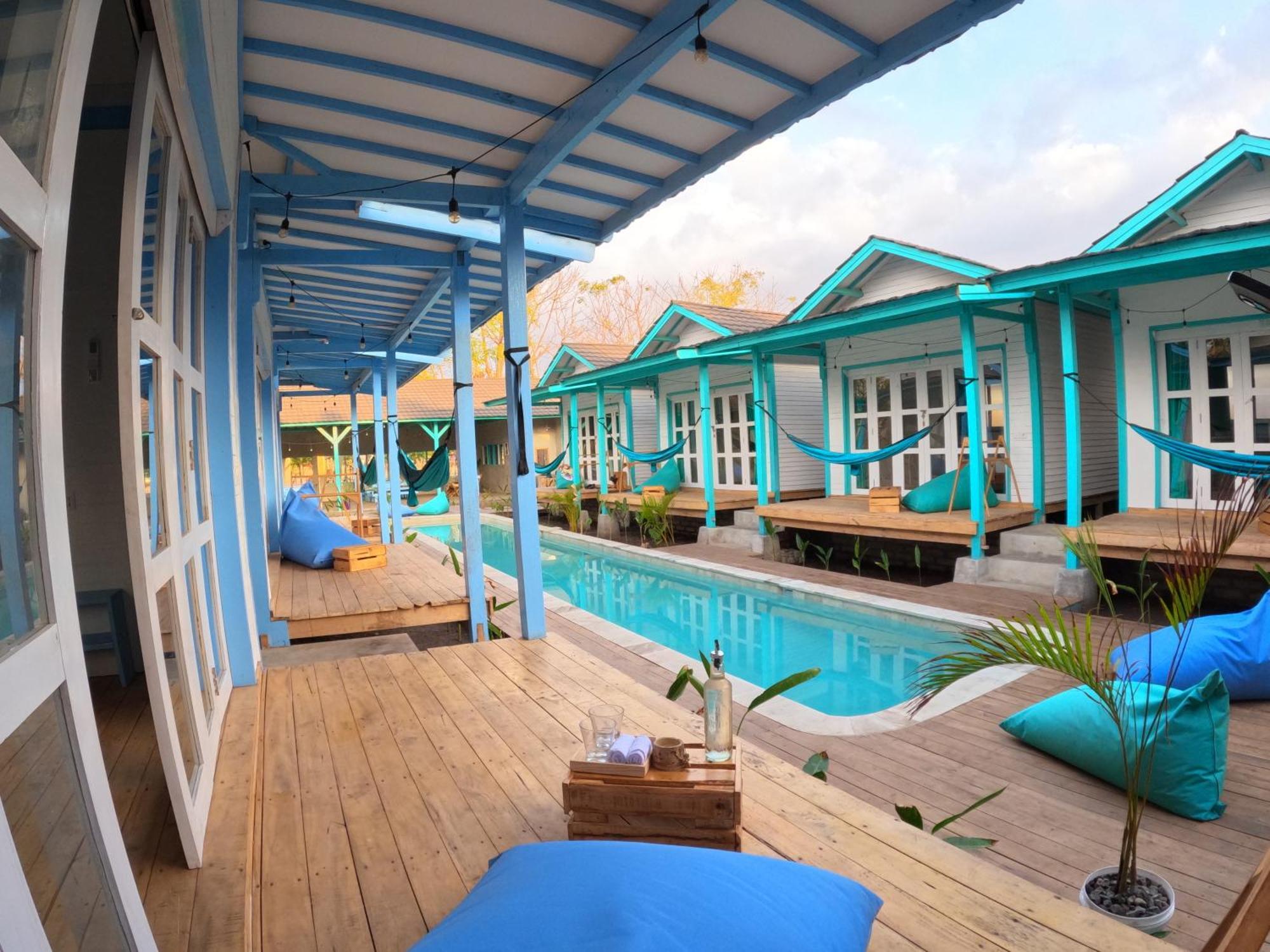Casa Kapuas Bed & Breakfast Джили Трауанган Екстериор снимка