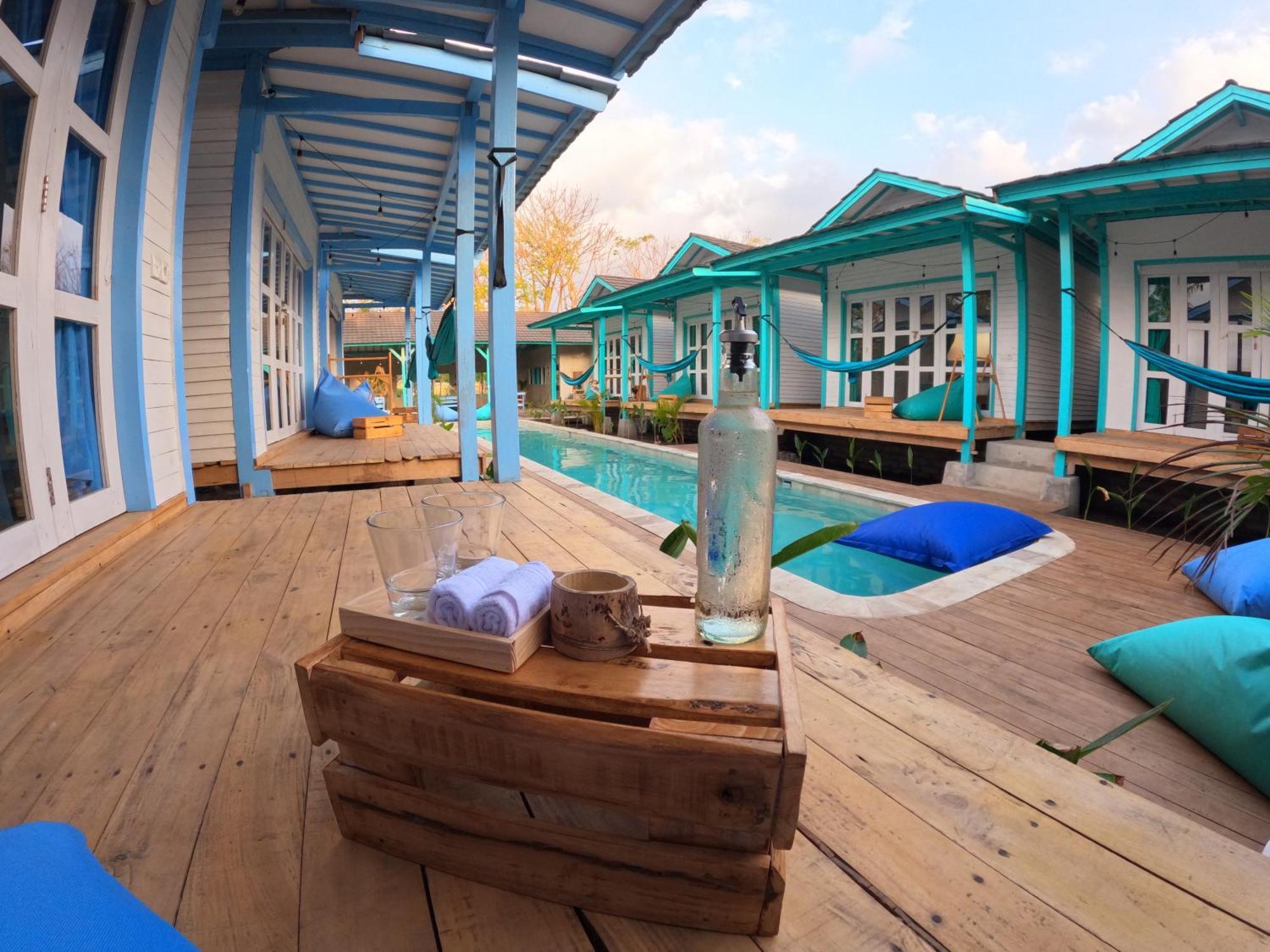 Casa Kapuas Bed & Breakfast Джили Трауанган Екстериор снимка