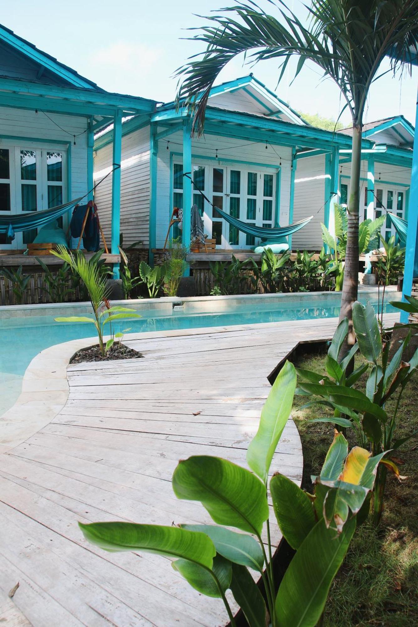 Casa Kapuas Bed & Breakfast Джили Трауанган Екстериор снимка